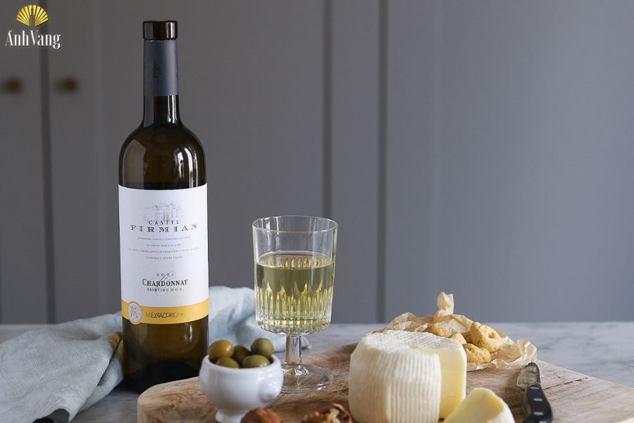 Ruou-Vang-Y-Castel-Firmian-Mezzacorona-Chardonnay