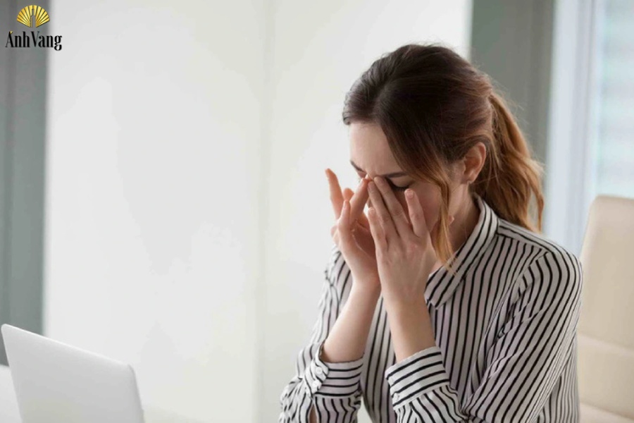 uong-ruou-vang-co-tot-khong-giam-lo-au-cai-thien-giac-ngu