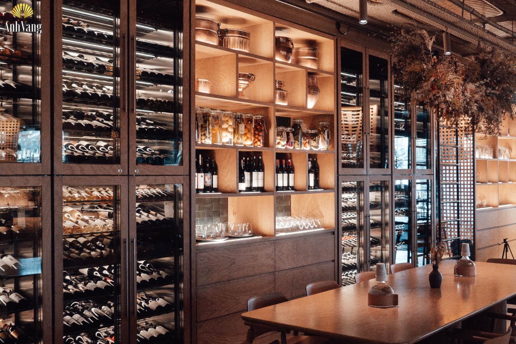 cach-bao-quan-ruou-vang-bang-tu-ruou-vang