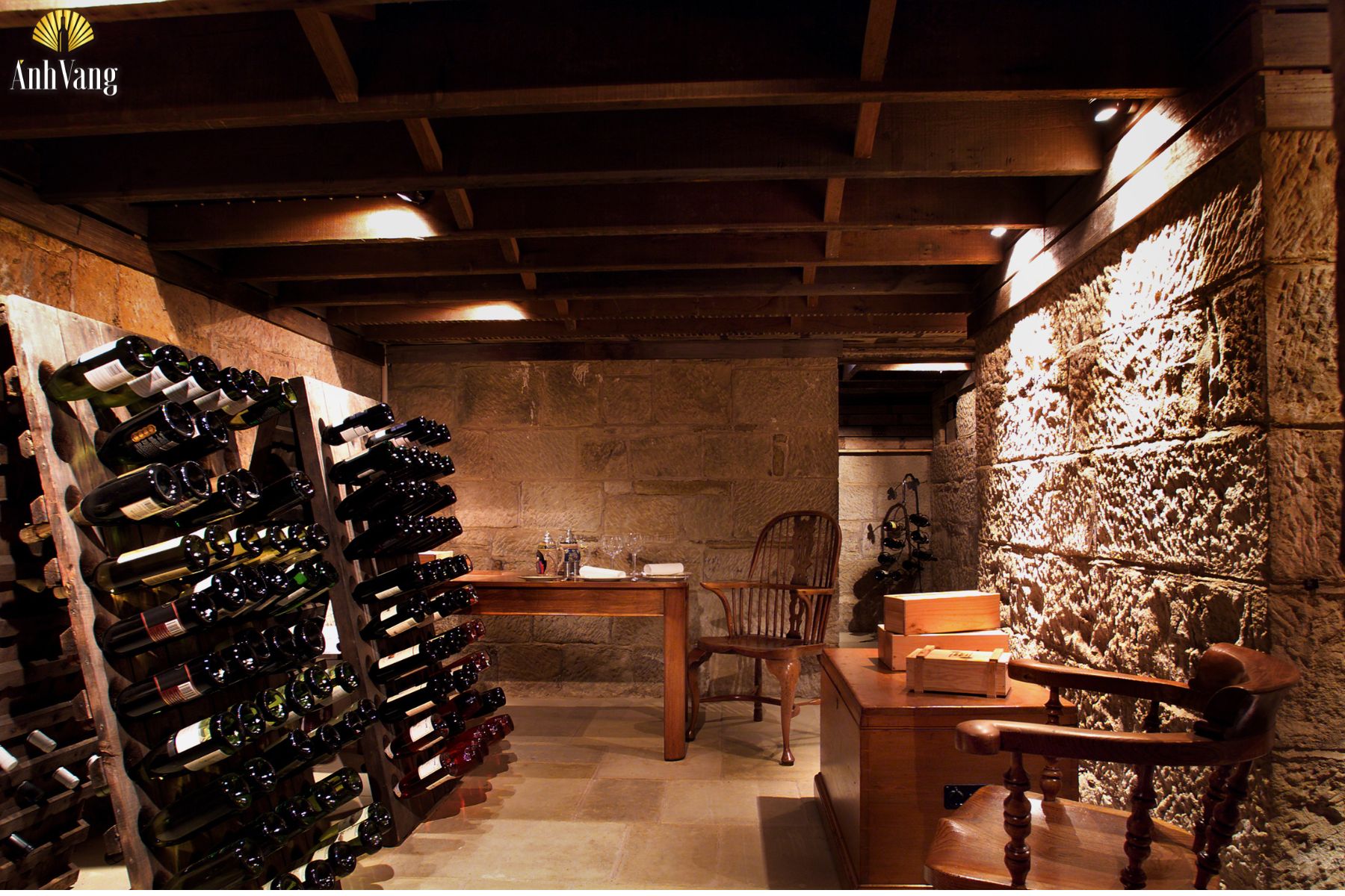 chieu-cao-chai-ruou-vang-anh-huong-tu-chieu-cao-chai-ruou-vang-anh 1