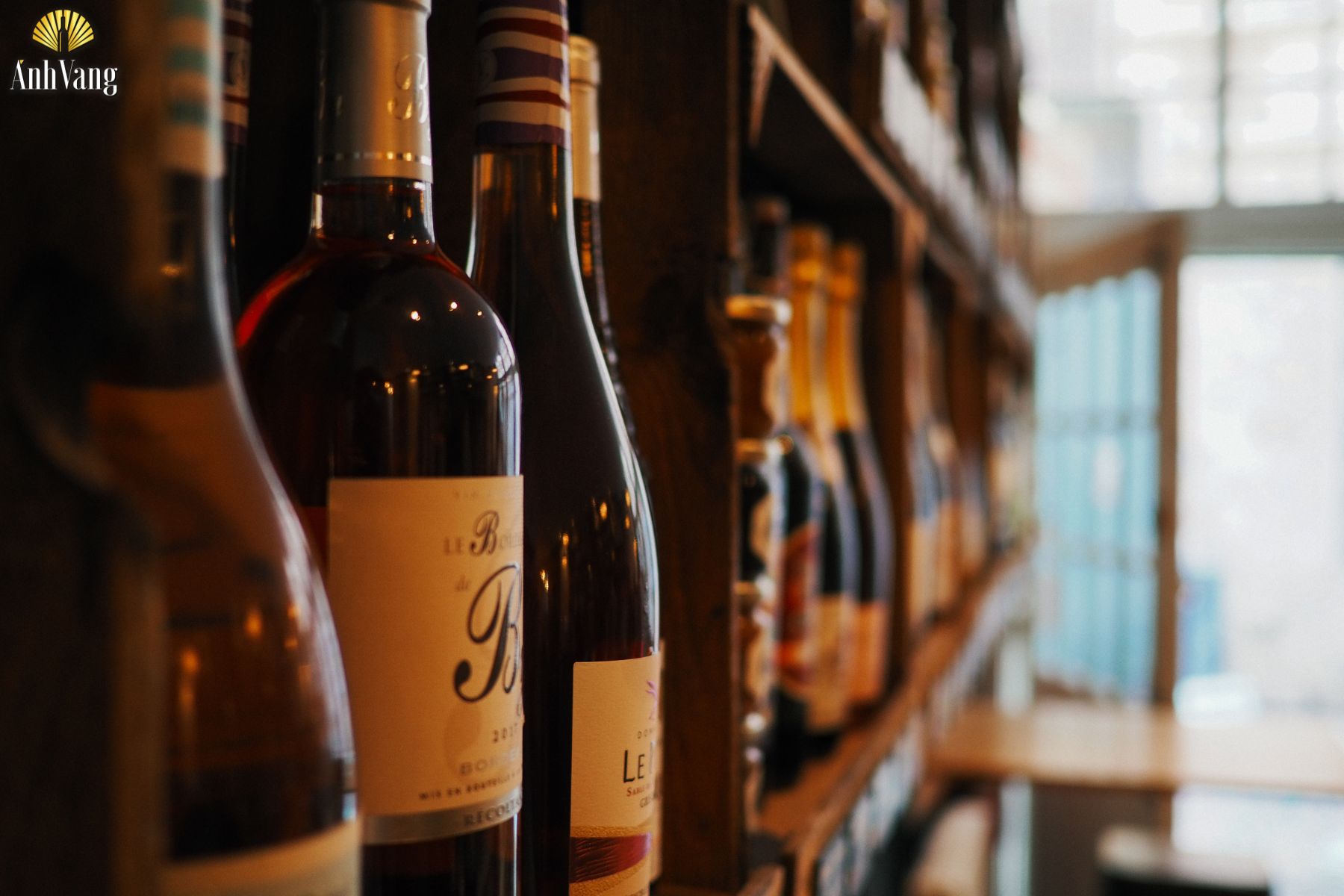 chieu-cao-chai-ruou-vang-tieu-chi-lua-chon-chai-ruou-vang