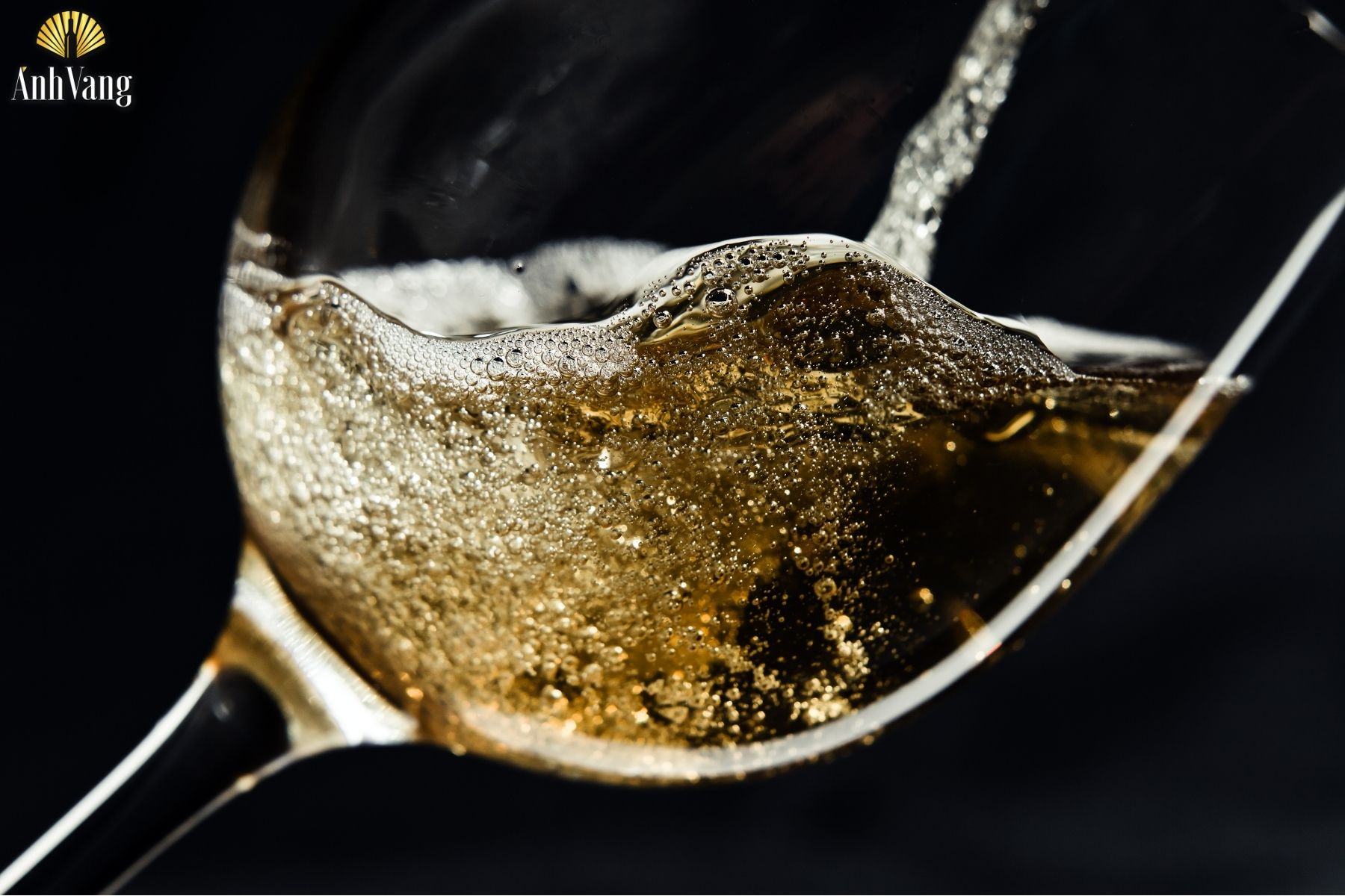 mau-ruou-vang-tuoi-tho-ruou-vang