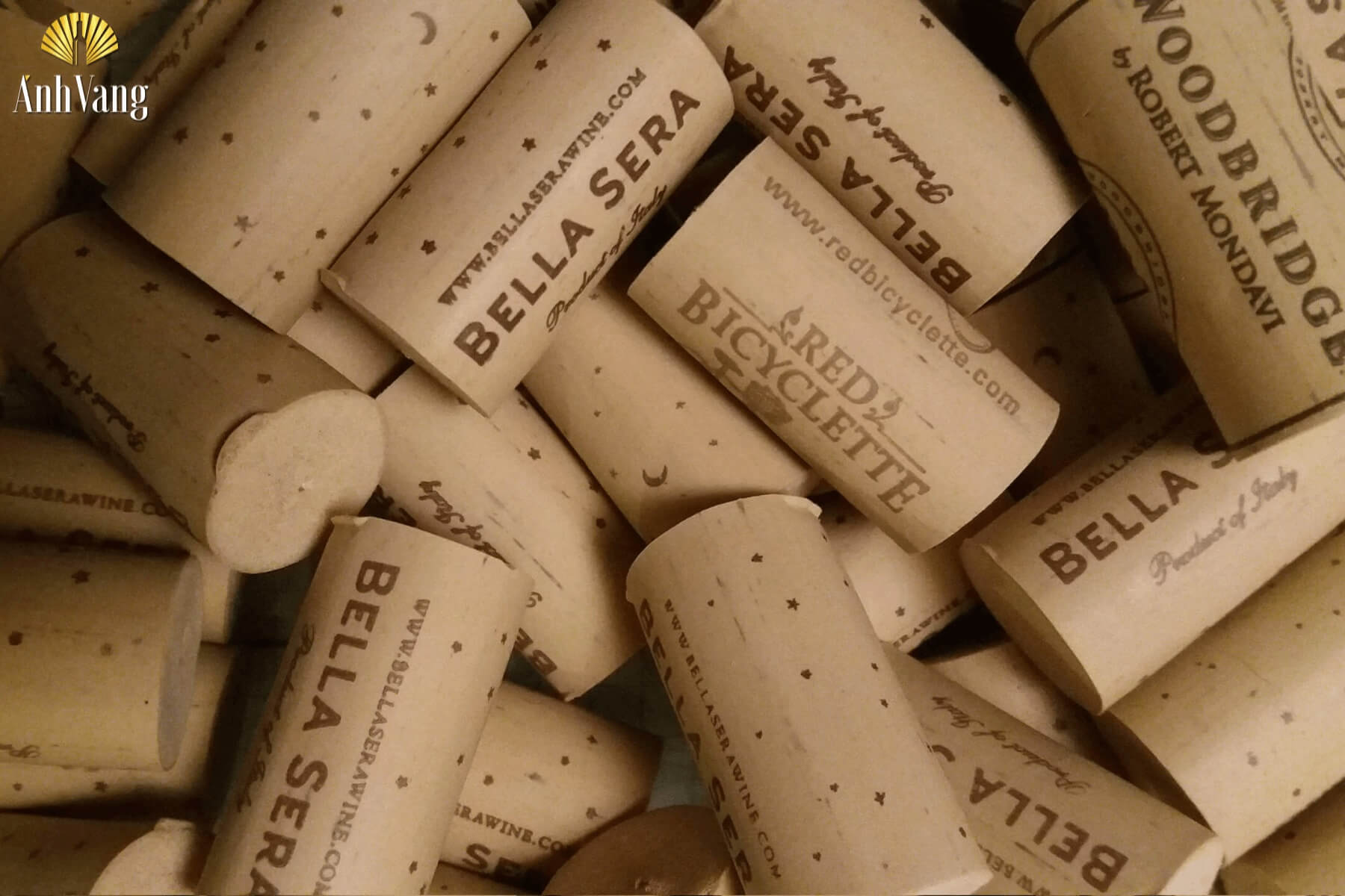 nut-chai-cao-su-tong-hop