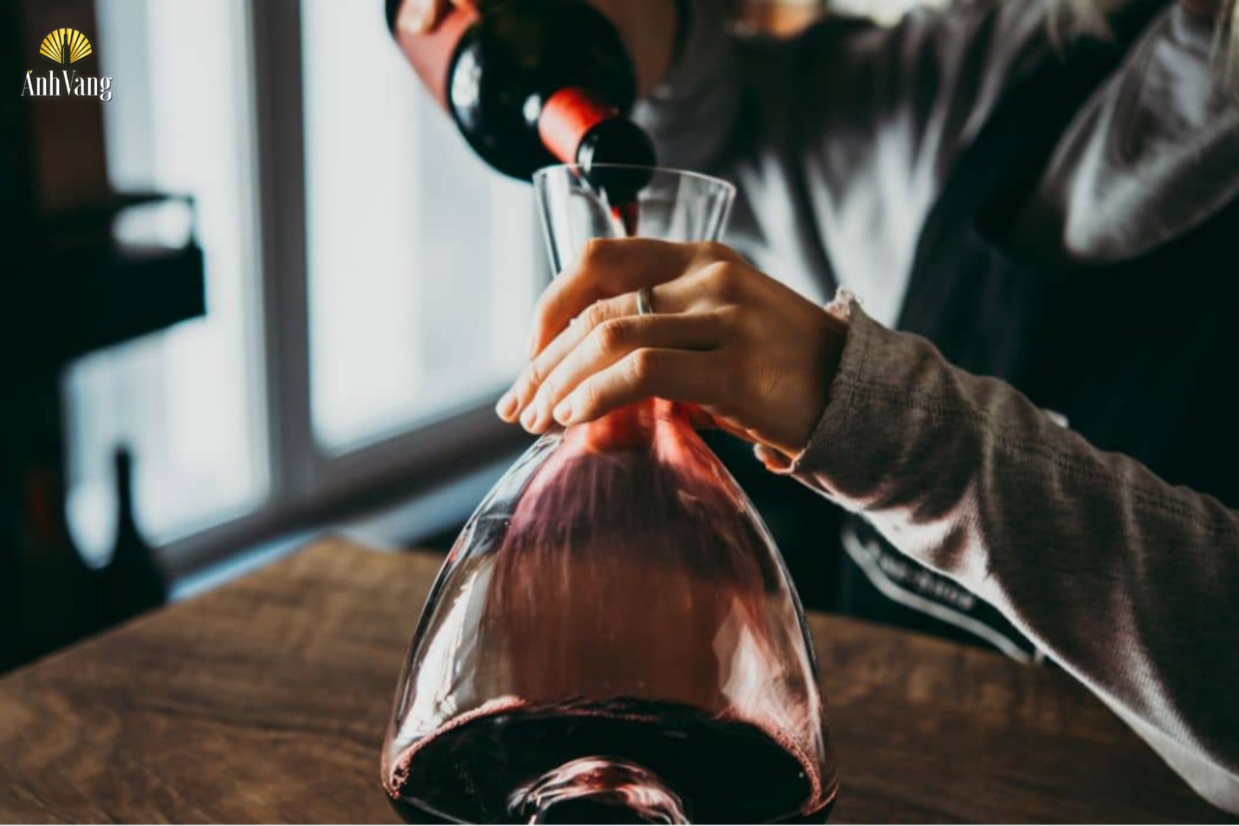 Tai-sao-ruou-vang-co-can-3