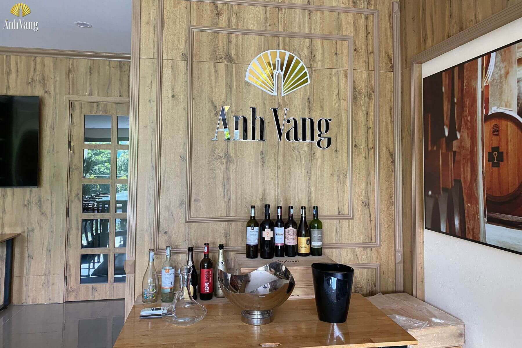 dia-chi-mua-ruou-vang