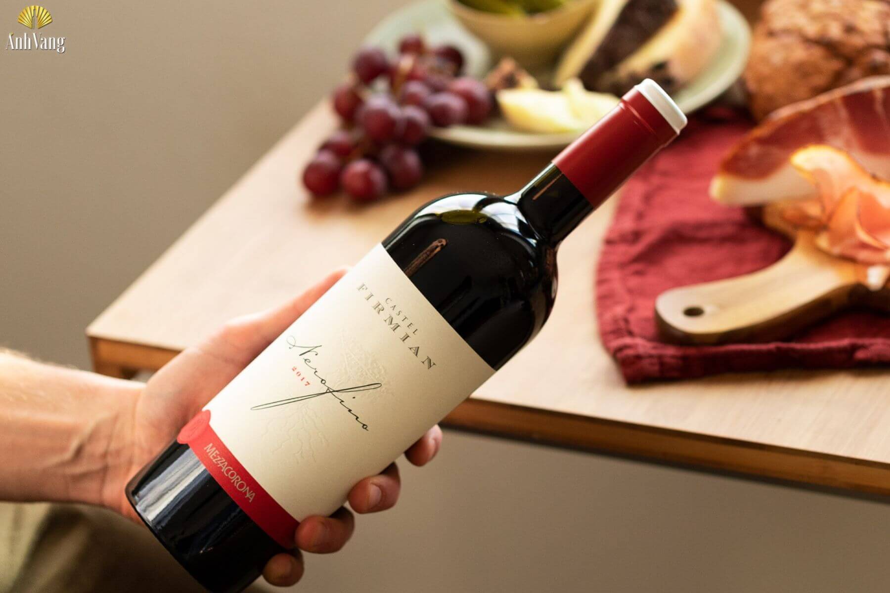 nero-davola-khi-ket-hop-voi-do-an