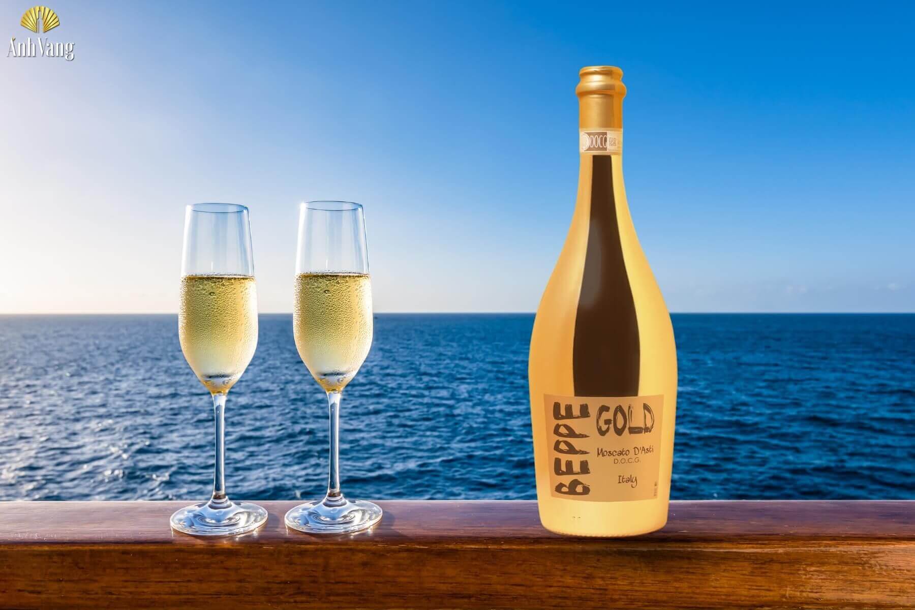 ruou-vang-lam-tu-nho-moscato