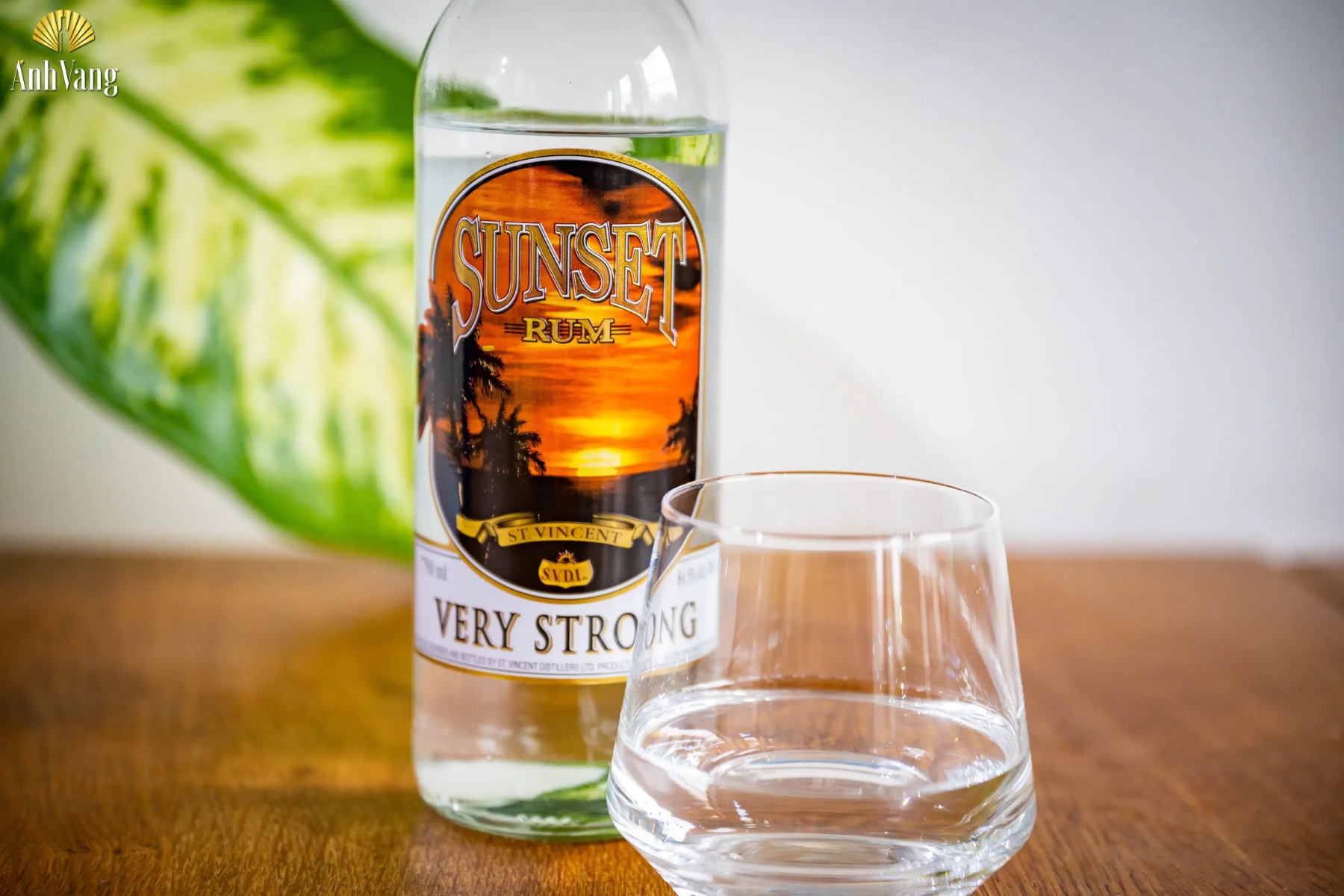 ruou-co-nong-do-con-cao-nhat-rum-sunset