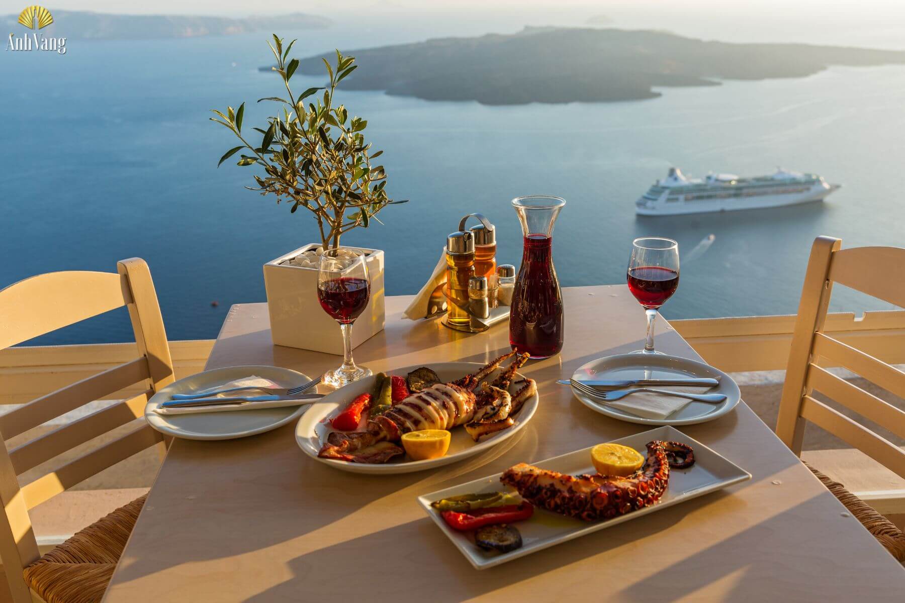 mon-an-ket-hop-ruou-nho-Rondinella