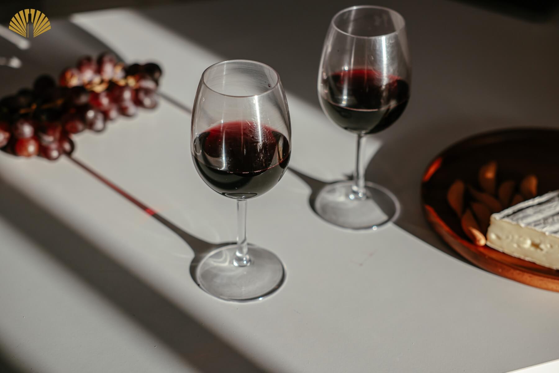 ruou-vang-do-de-uong-2